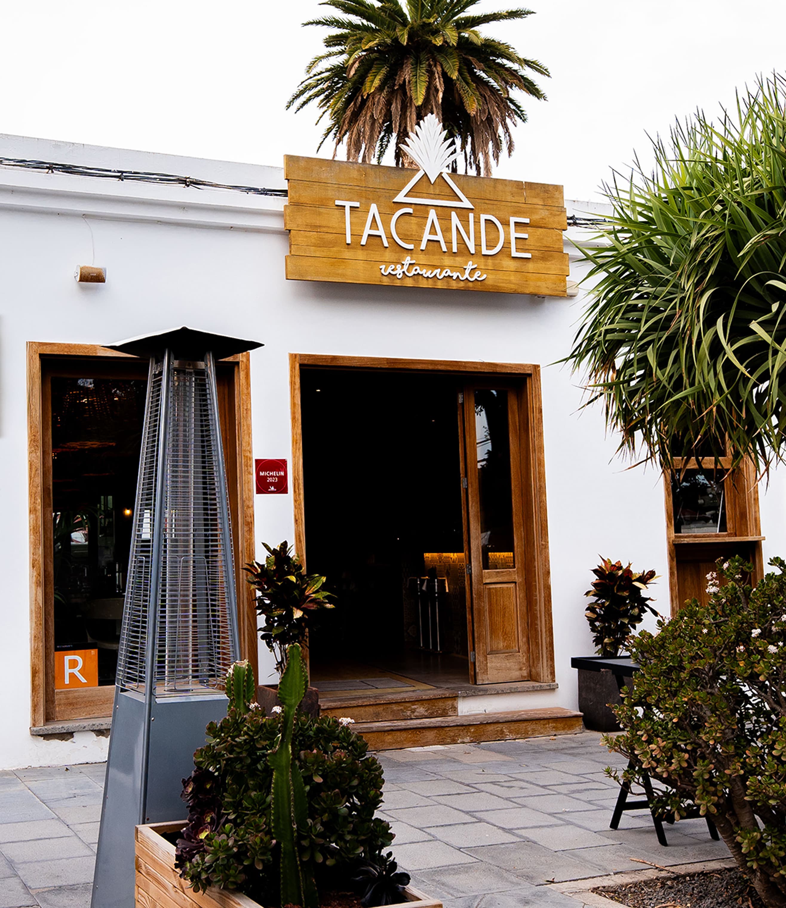 Imagen de la fachada de Tacande